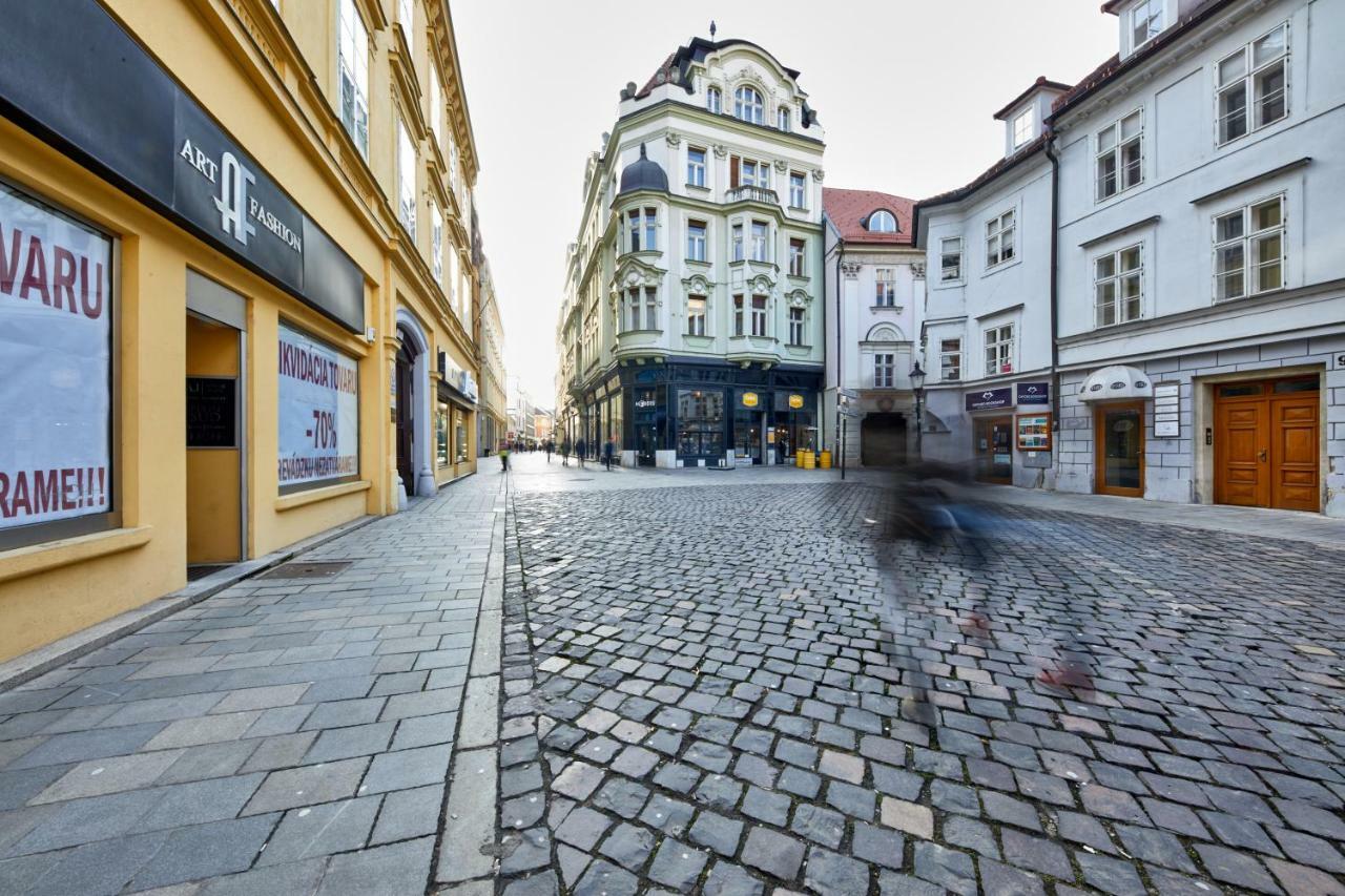 Pikachu'S Gallery - Historical Old Town Bratislava Dış mekan fotoğraf